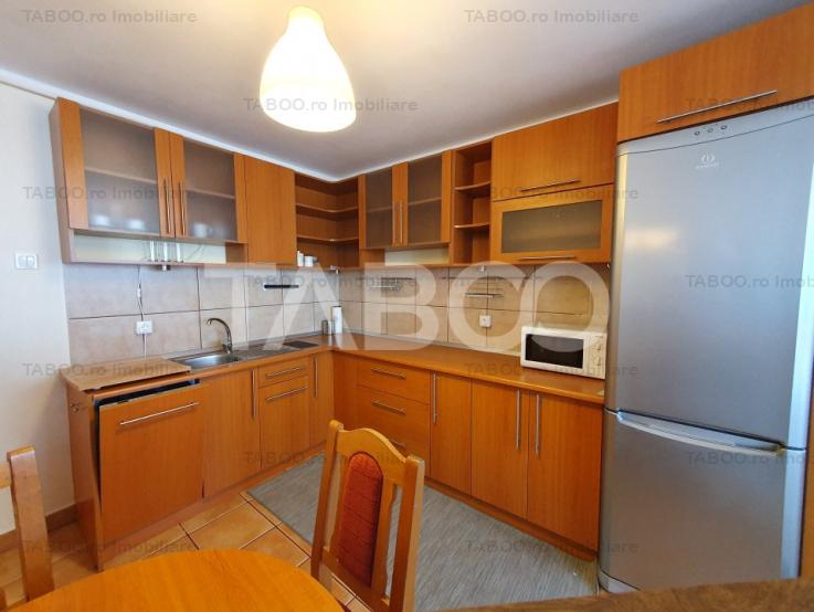 Apartament 3 camere 2 bai de inchiriat in zona Garii