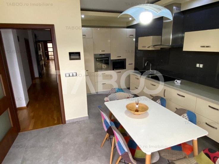 Apartament la vila in zona Calea Poplacii - teren de 150 mp liber