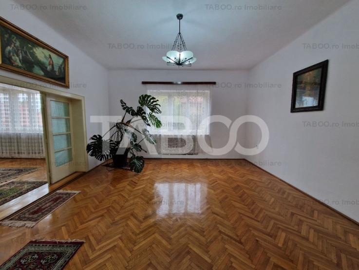 Oferta pe piata! Locuinta si spatiu comercial zona centrala Sibiu