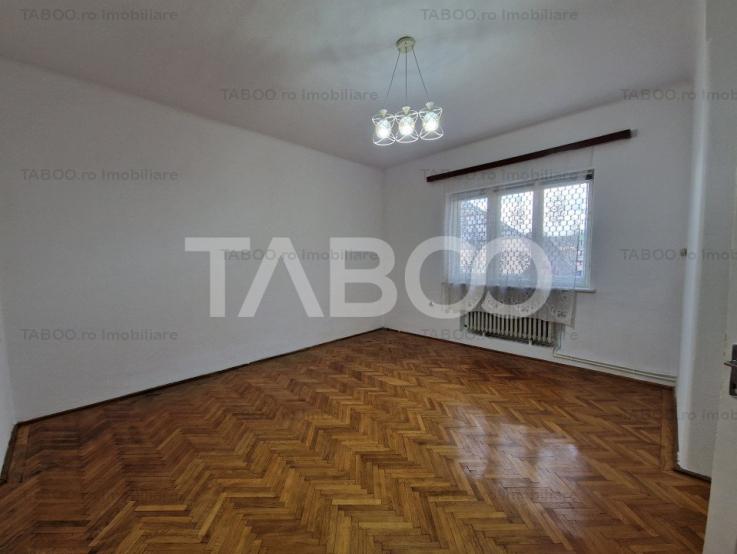 Oferta! Apartament 4 camere, birou si spatiu comercial central Sibiu