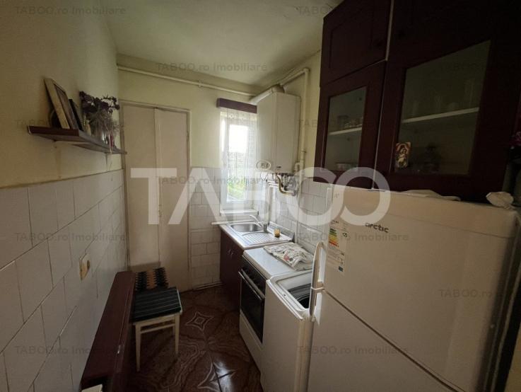 Apartament 2 camere zona Rahovei cu balcon etaj 2