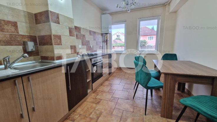 Apartament de închiriat 4 camere 2 bai parcare Strand Sibiu