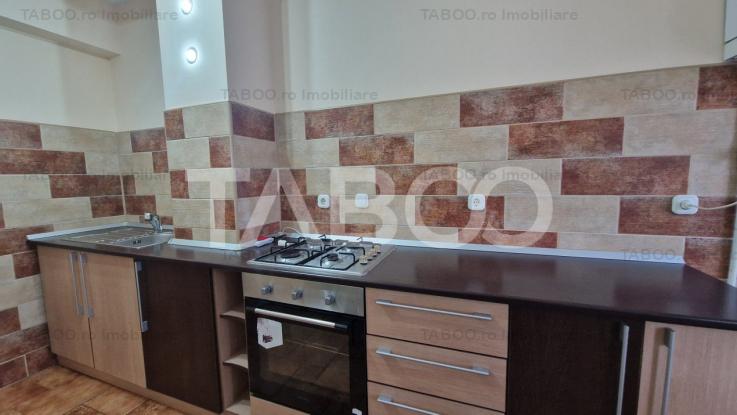 Apartament de închiriat 4 camere 2 bai parcare Strand Sibiu