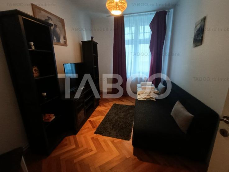 Apartament decomandat cu 2 camere si pod mansardabil - Centrul Istoric