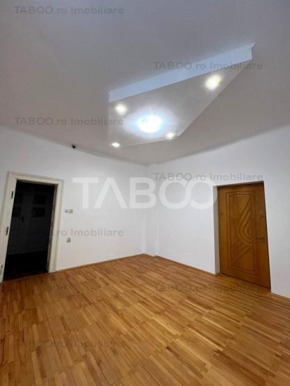 Apartament de vanzare 5 camere 166 mpu in zona Trei Stejari din Sibiu