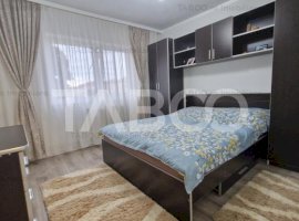 Apartament cu 2 camere calduros si spatios de vanzare in Vasile Aaron