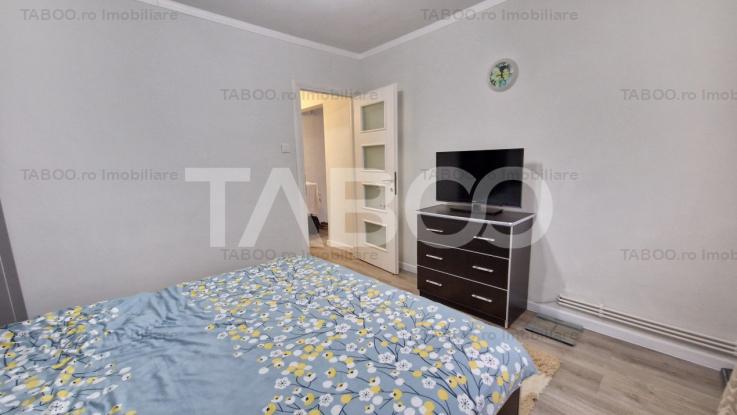 Apartament cu 2 camere calduros si spatios de vanzare in Vasile Aaron