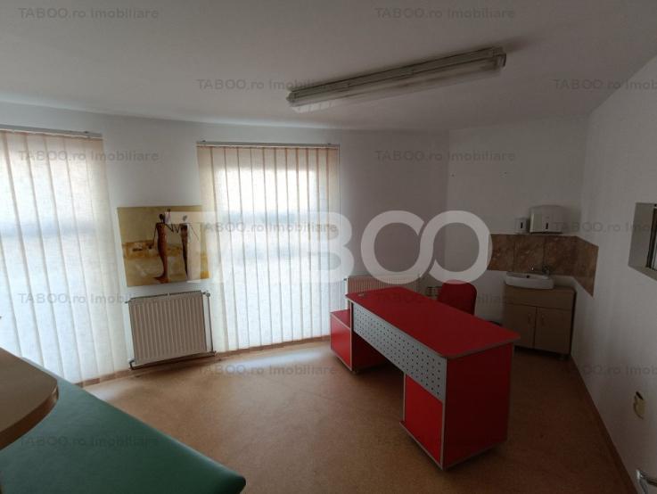 Spatiu comercial 5 incaperi 3 bai 107 mp utili boxa Cetate Alba Iulia