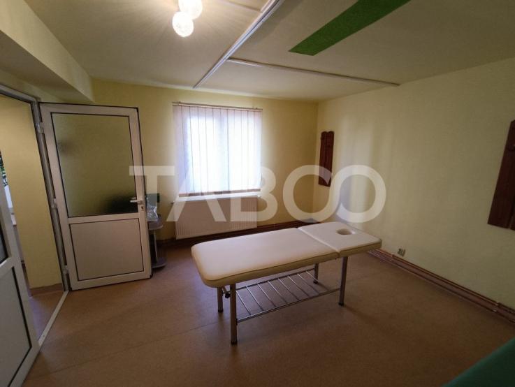 Spatiu comercial 5 incaperi 3 bai 107 mpu boxa zona Cetate Alba Iulia