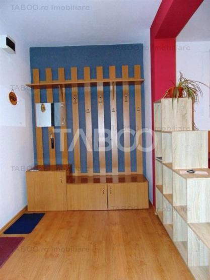 Apartament cu 3 camere decomandate 90 mp utili de inchiriat in Sibiu