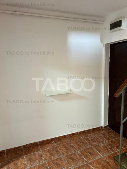 Apartament decomandat de vanzare 3 camere 64 utili zona Lazaret Sibiu