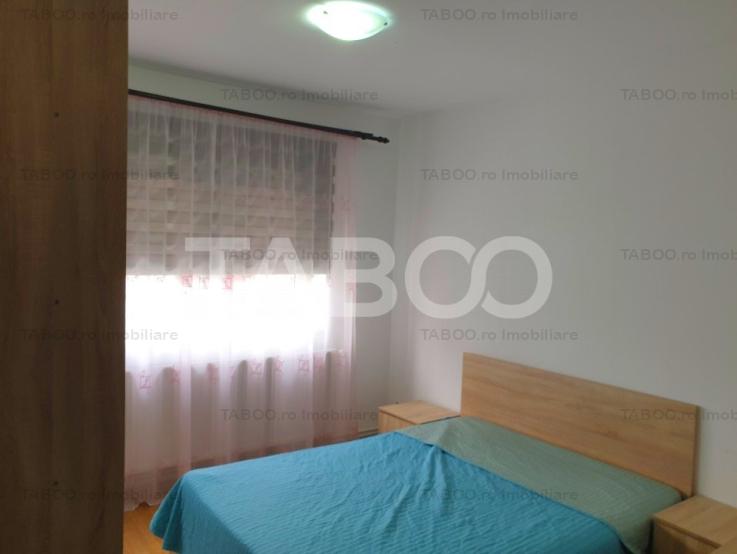 Apartament de inchiriat 3 camere Vasile Aaron disponibil imediat