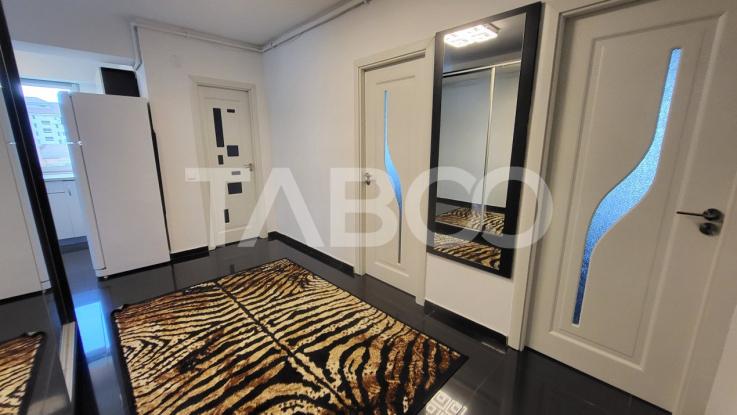 Apartament 3 camere 2 balcoane etaj intermediar Bd Mihai Viteazul