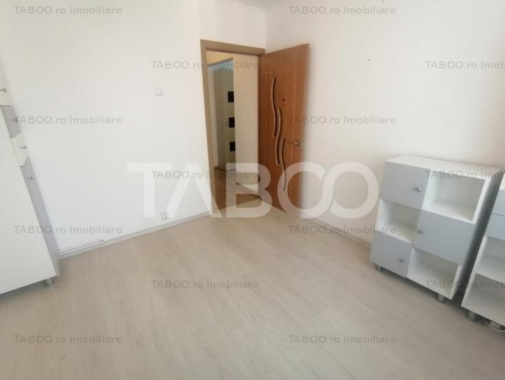 Apartament decomandat 2 camere balcon pivnita zona Valea Aurie Sibiu