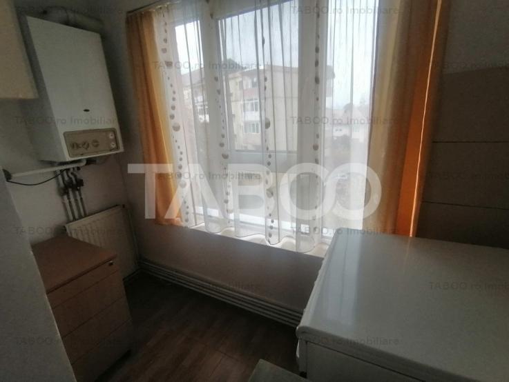 Apartament decomandat 2 camere balcon pivnita zona Valea Aurie Sibiu