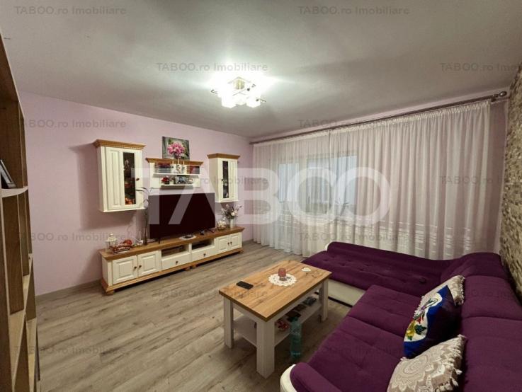 Apartament modern 3 camere decomandat 70 mpu 2 bai 2 balcoane in Sibiu