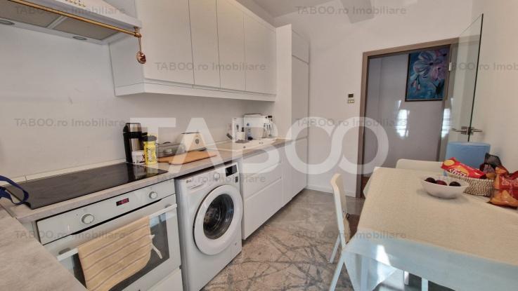 Apartament decomandat de vanzare 2 camere balcon si parcare subterana