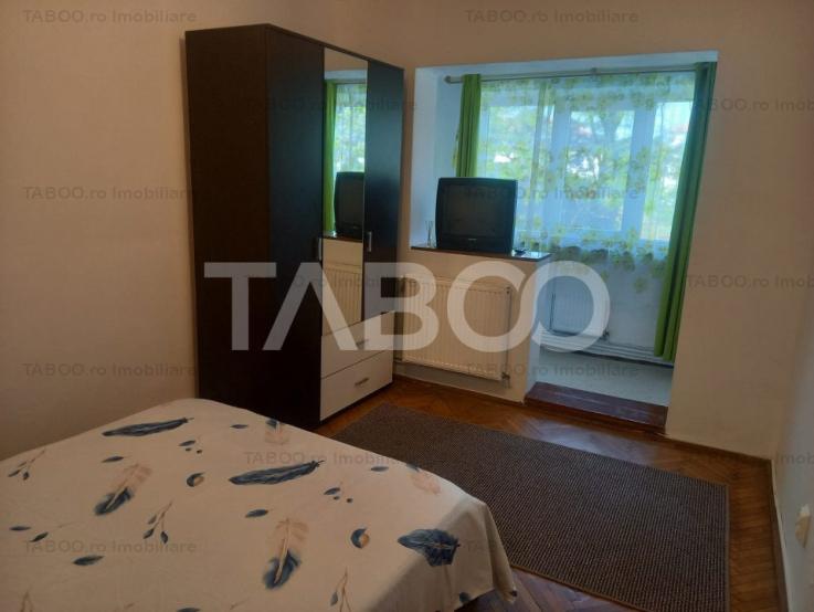 Apartament de inchiriat cu 2 camere 55 mpu cu balcon zona Strand