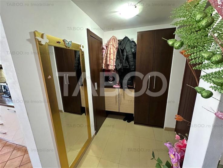 Apartament semidecomandat 80 mp modern mobilat si utilat Vasile Aaron