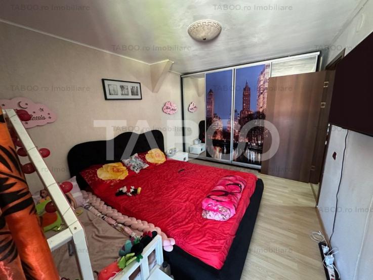 Apartament semidecomandat 80 mp modern mobilat si utilat Vasile Aaron