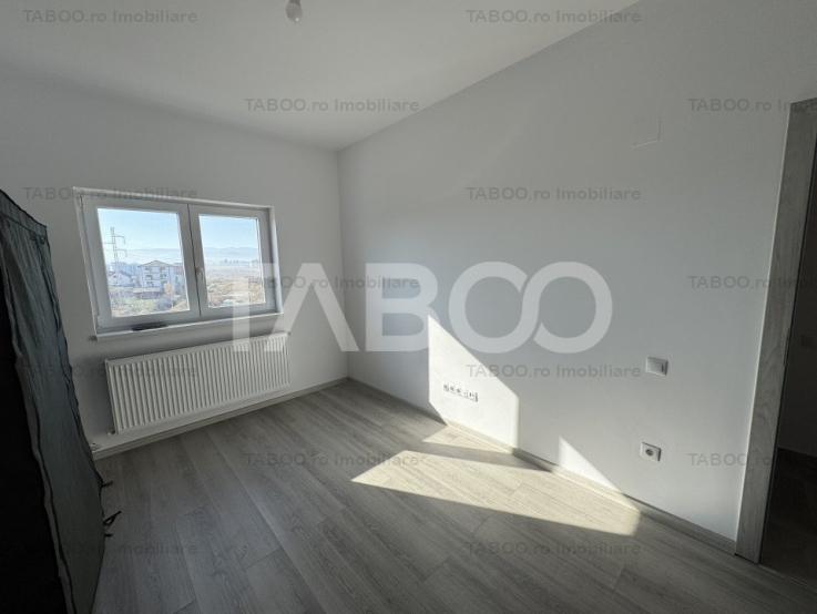 Apartament decomandat 3 camere 2 bai 2 parcari bloc cu lift Deventer