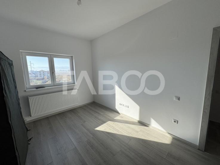 Apartament decomandat 3 camere 2 bai 6 mpu cu 2 parcari Deventer Sibiu