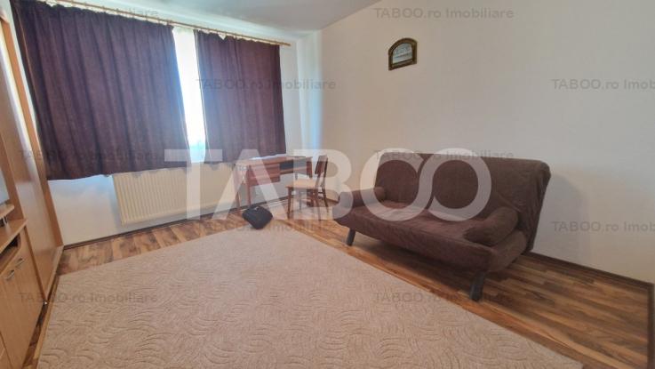 Apartament cu 3 camere 2 bai parcare balcon si boxa la subsol