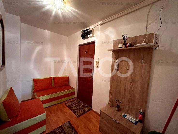 Apartament suprafata utila 49 mp bloc cu lift balcon in zona Rahovei