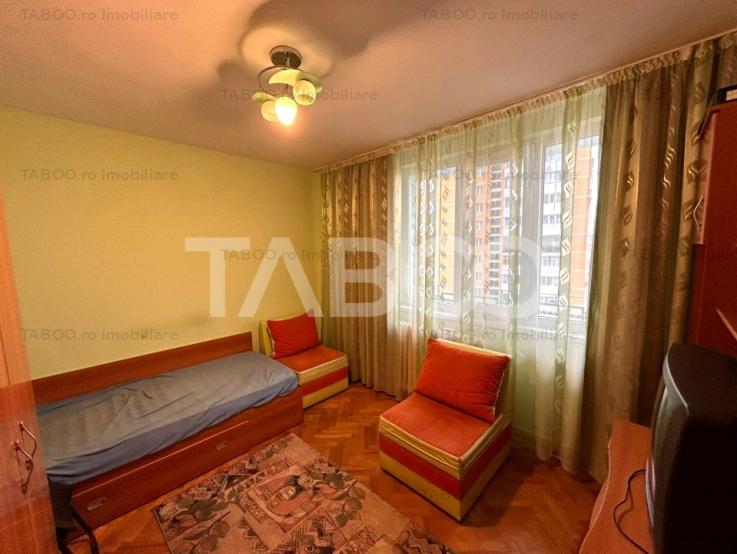 Apartament suprafata utila 49 mp bloc cu lift balcon in zona Rahovei