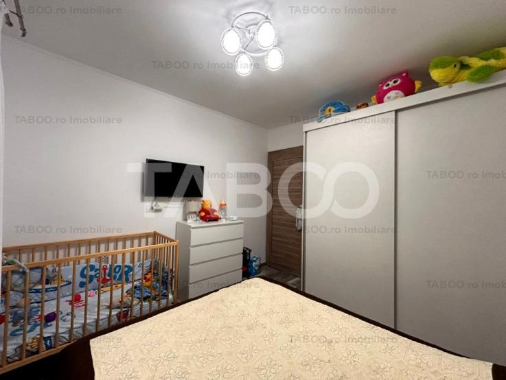 Te muti direct - apartament 3 camere decomandat 57 mpu balcon pivnita