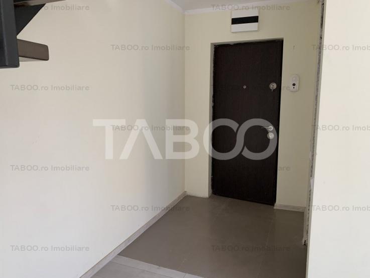 Apartament decomandat 3 camere 77 mpu 2 bai balcon zona Mihai Viteazu