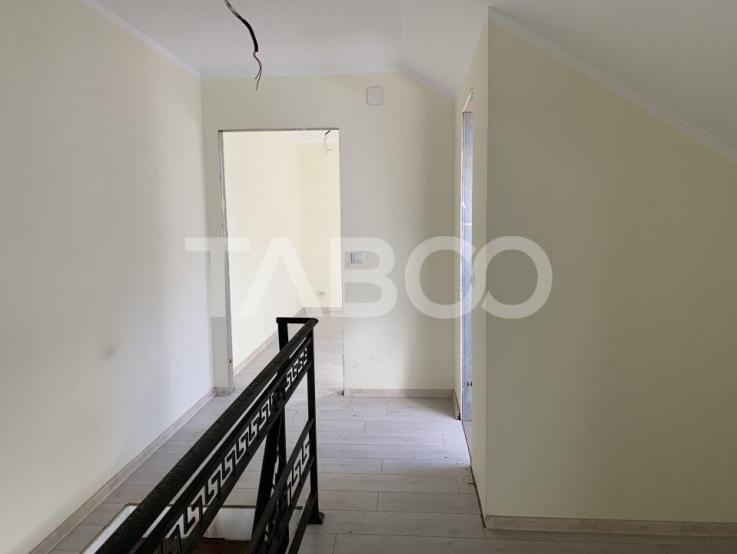 Apartament decomandat 3 camere 77 mpu 2 bai balcon zona Mihai Viteazu