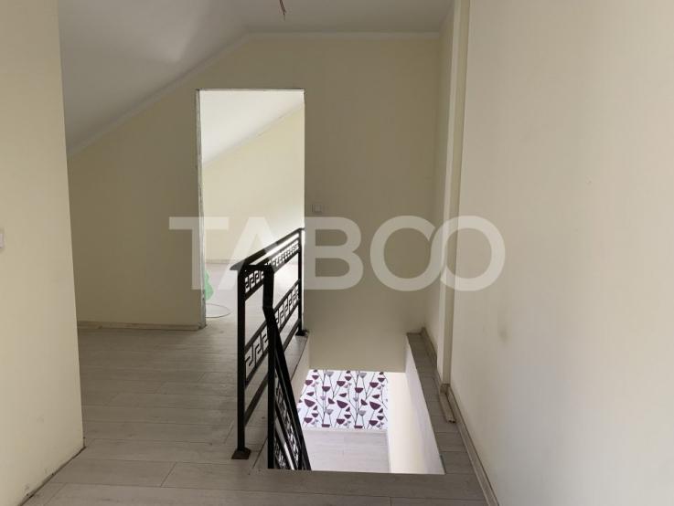 Apartament decomandat 3 camere 77 mpu 2 bai balcon zona Mihai Viteazu