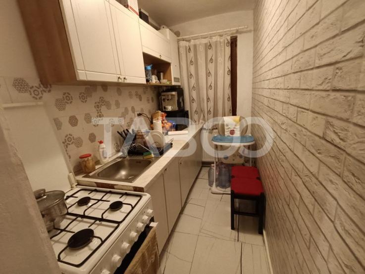 Apartament 2 camere 1 baie 40 mpu mobilat utilat balcon parter Sebes