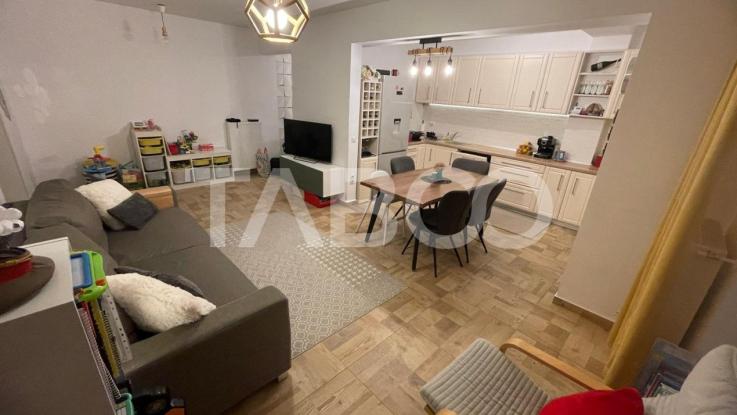 Apartament spatios de vanzare cu 3 camere Cartierul Arhitectilor