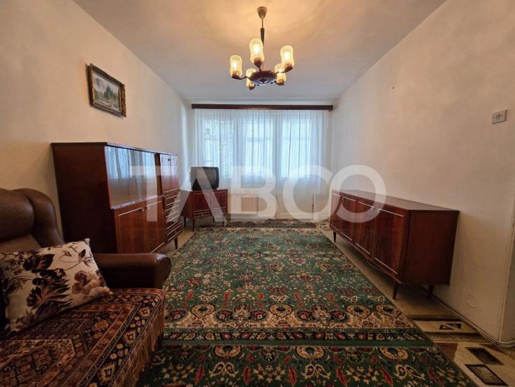 Apartament decomandat 48 mpu etaj 1 balcon pivnita Siretului Sibiu