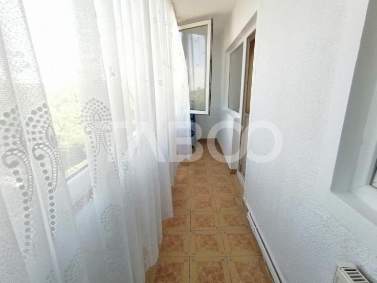 Apartament decomandat 2 camere renovat balcon pivnita Strand Sibiu