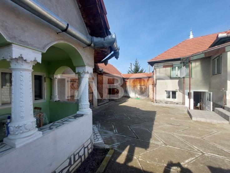 Casa individuala de vanzare cu teren de 1849 mp in Sacel Sibiu