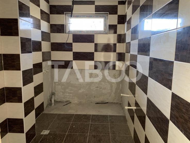 Apartament decomandat 4 camere 84 mpu 2 bai zona Mihai Viteazu Sibiu