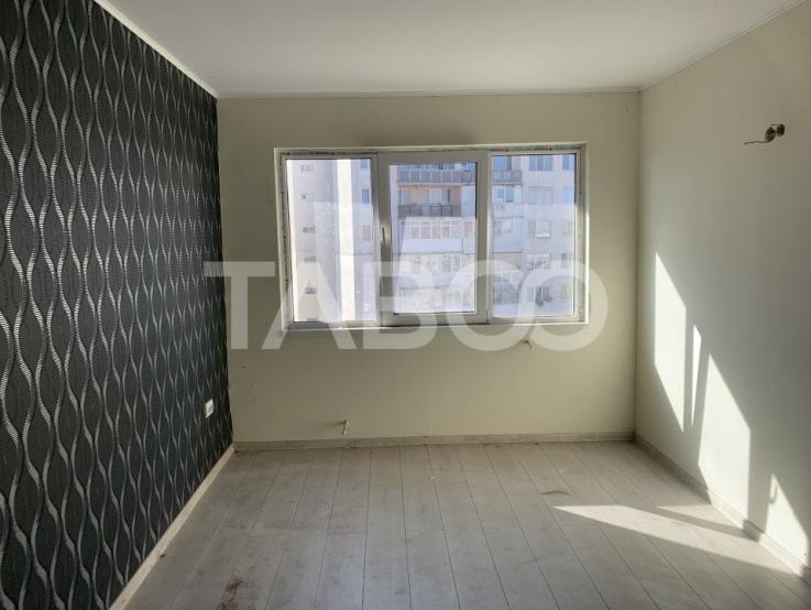 Apartament decomandat 4 camere 84 mpu 2 bai zona Mihai Viteazu Sibiu