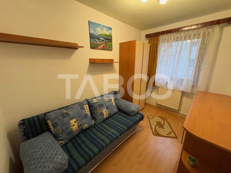 Apartament de inchiriat 3 camere decomandate 56 mpu Vasile Aaron Sibiu