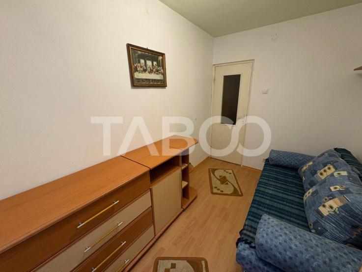 Apartament de inchiriat 3 camere decomandate 56 mpu Vasile Aaron Sibiu