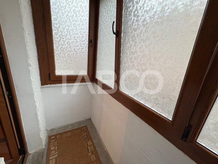 Apartament de inchiriat 3 camere decomandate 56 mpu Vasile Aaron Sibiu