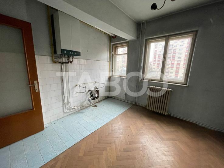 Apartament 3 camere 2 bai 63 mp utili etaj 3 Ultracentral Alba Iulia