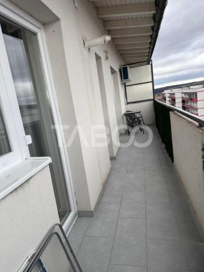 Apartament cu 3 camere de inchiriat garaj si balcon in Magnolia