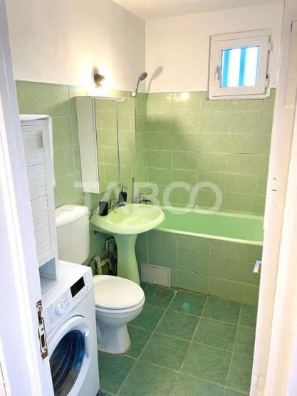 Apartament de vanzare 2 camere balcon langa scoala Terezian