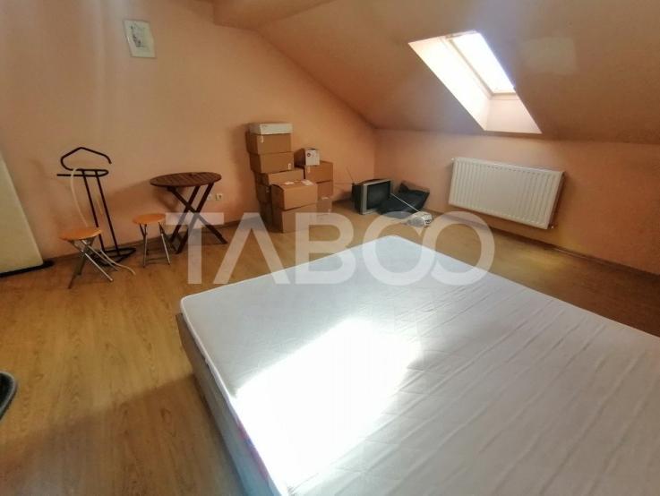 Apartament decomandat cu 4 camere 110 utili 2 bai balcon Tilisca Sibiu