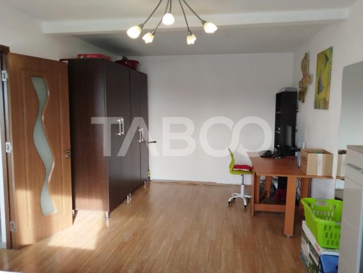 Apartament 3 camere decomandate 78 mpu zona Lazaret Sibiu