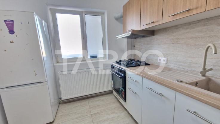 Apartament 2 camere de inchiriat la etajul 2 cu balcon zona Siretului