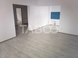 Apartament de inchiriat 3 camere decomandate Sibiu zona Promenada Mall